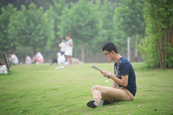 【期末映像】学风浓郁满校园